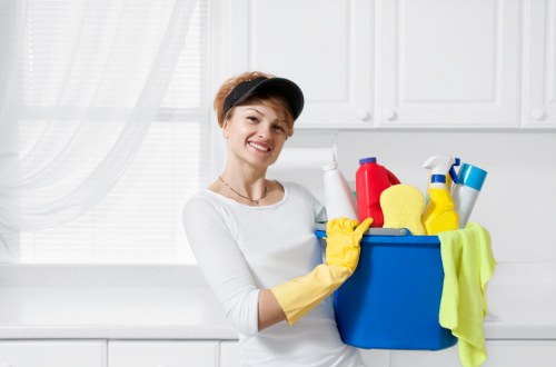 Airbnb turnover cleaning service for West Kensington short-let apartments